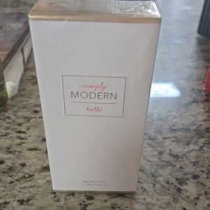 Simply Modern “Belle” Eau De Parfum – 1.7 oz / 50 ml